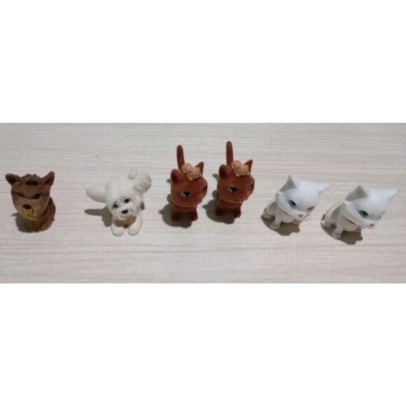 Puppy & Kitty In My Pocket Mixed Lot Of 6 Mini Dog & Cat Flocked Figures - Picture 1 of 5